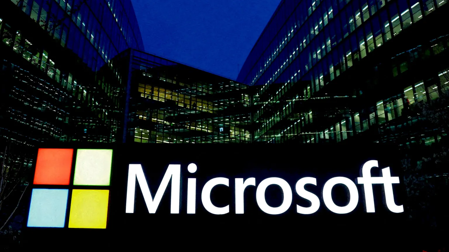Microsoft Outage Shocks Millions